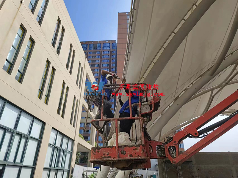 運(yùn)動(dòng)場(chǎng)膜結(jié)構(gòu) 運(yùn)動(dòng)場(chǎng)膜結(jié)構(gòu)