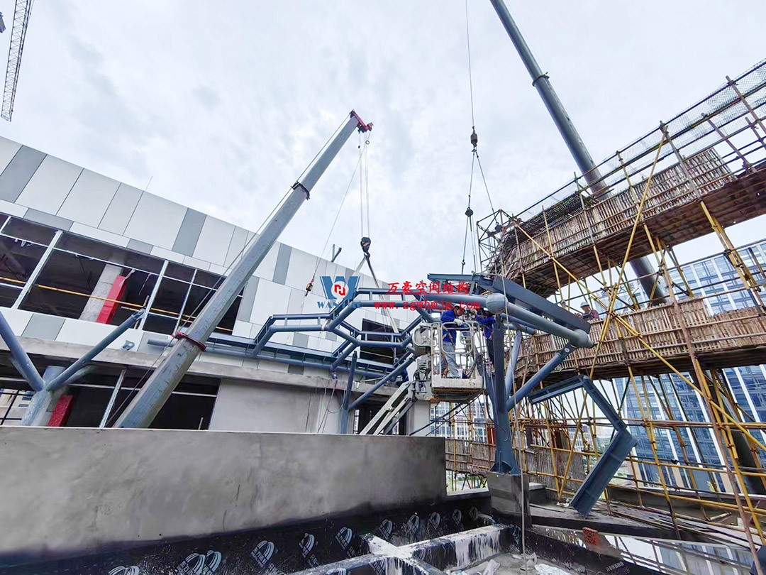 已完工，這個ETFE氣枕商業(yè)天幕閃亮登場！