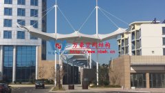 什么是張拉膜結(jié)構(gòu)?張拉膜結(jié)構(gòu)建筑安裝注意事項有哪些？